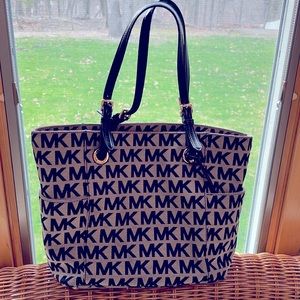 Michael Michael Kors Large Tote Bag with matching wallet.